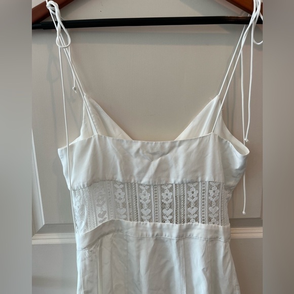 FOR LOVE & LEMONS LOVEBIRD LACE MIDI DRESS - Picture 12 of 16